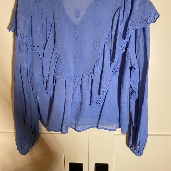 Zara Ruffled Embroidered Blouse! - Picture 4 of 4